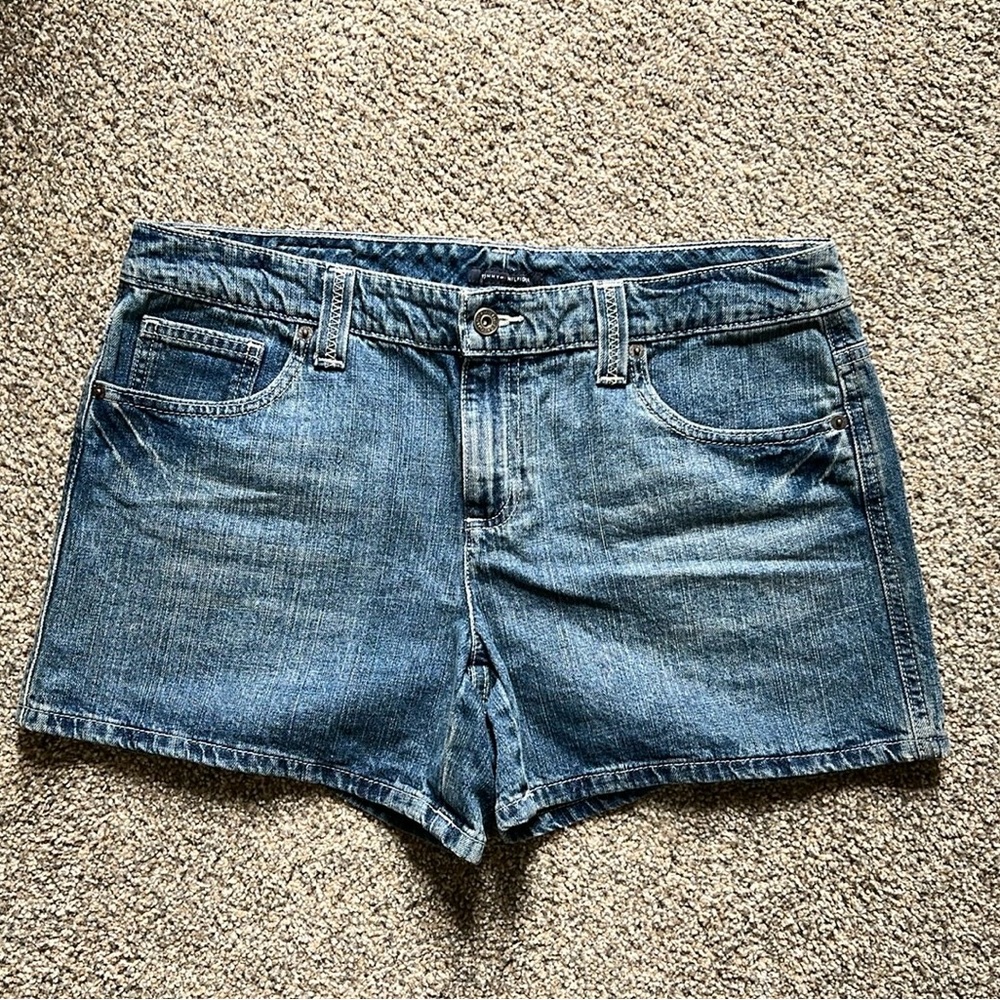 Tommy Hilfiger Shorts Women's Size 12 Blue Denim Flap Pockets Casual Vintage
